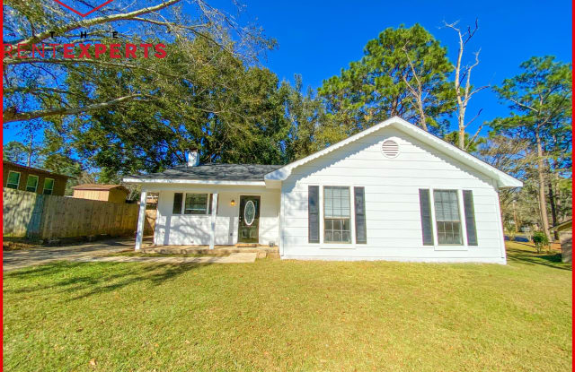 1075 Seven Hills Curve South - 1075 Seven Hills Curve South, Mobile County, AL 36695