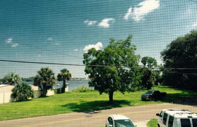 400 TROUT RIVER DR Gallery 3