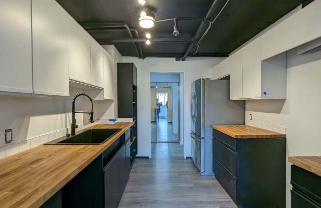 Gorgeous Space- Newly Remodeled Spring Hill Condo photos photos Gorgeous Space- Newly Remodeled Spring Hill Condo photos photos