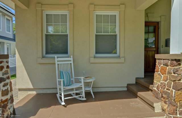 408 4th Avenue Gallery 3