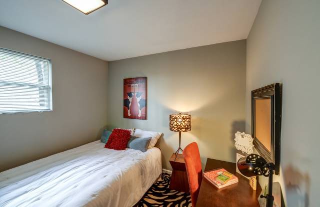 1837 Grayland Avenue - B photos photos