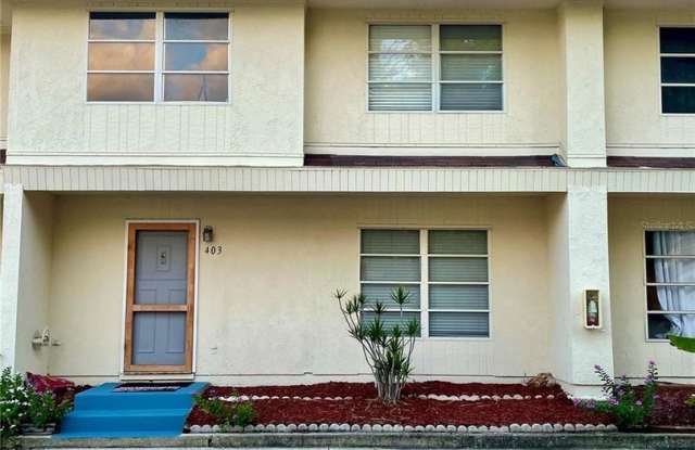 4/2.5 Condo with beautifully updated kitchen, in Sarasota, location is Ideal!! photos photos