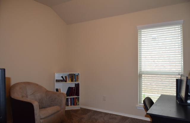 1401 Silver Ln Gallery 4