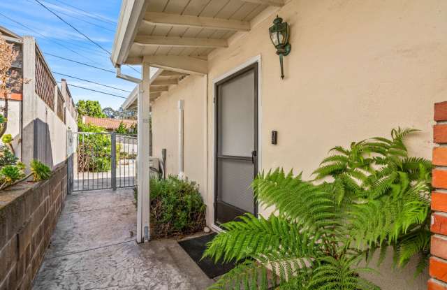 Great Location. Fresh Start. Big Backyard. Gallery 4