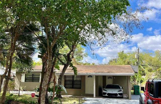 4731 SW 25th Ave - 4731 Southwest 25th Avenue, Dania Beach, FL 33312