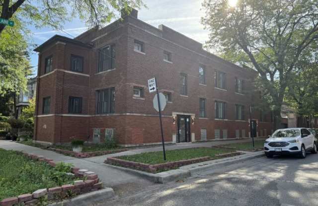 3805 West Belle Plaine Ave. photos photos