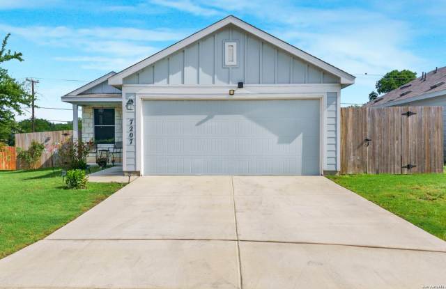 3-BEDROOM LENNAR HOME IN NORTHEAST CROSSING photos photos