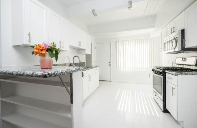 11730-11846 Culver Blvd. photos photos