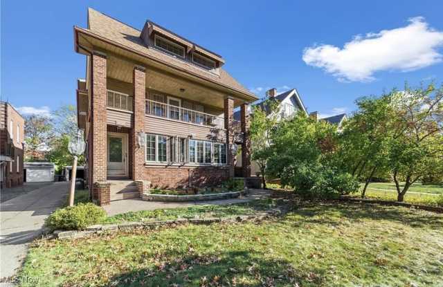 14724 Clifton Boulevard - 2 photos photos