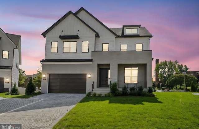 841 N MANCHESTER Street - 841 North Manchester Street, Arlington, VA 22205