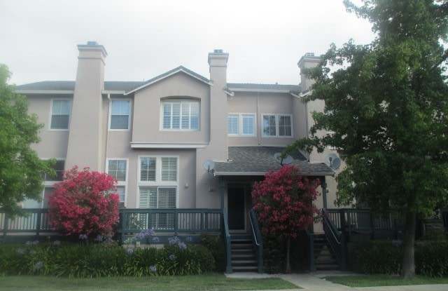 California Lakepointe 2 Bedroom Gem! Next door to Fremont BART! photos photos