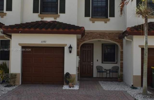 3392 SE 1st St photos photos