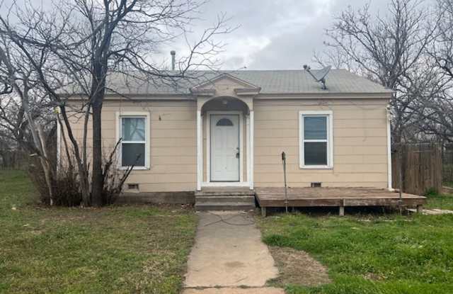 3118 WAVERLY AVE photos photos