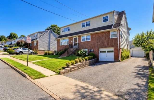 57 Haverhill Ave Gallery 2