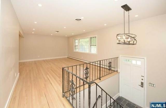 27-14 Berdan Avenue photos photos