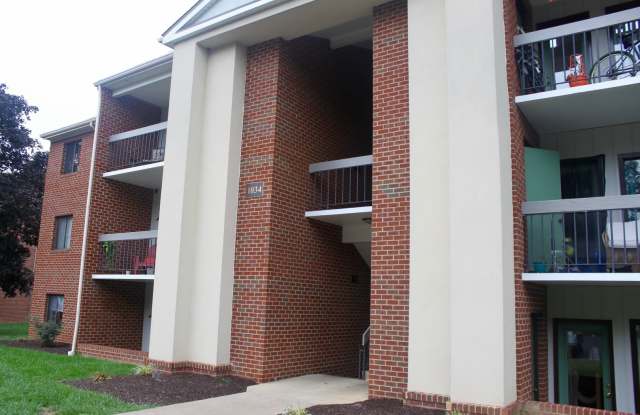 Large first floor condo for rent! 1034-3 Blue Ridge Dr. photos photos