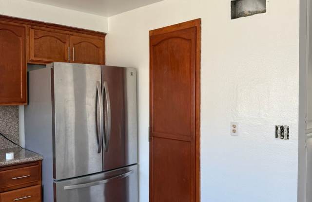 2 Bed 1.5 Bath in Northridge photos photos