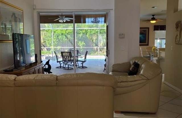 745 Crossfield Cir Gallery 4