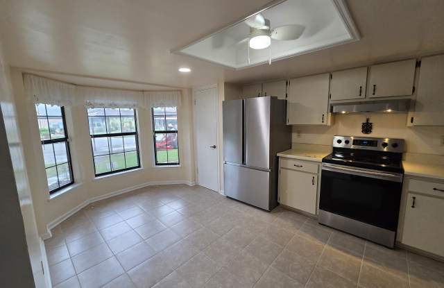 35086 Whispering Oaks Blvd Gallery 2