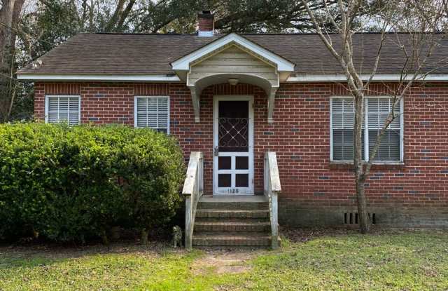 NEAR TMH/LEON HIGH photos photos