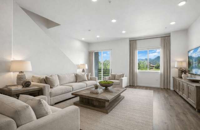 Summit Ridge photos photos