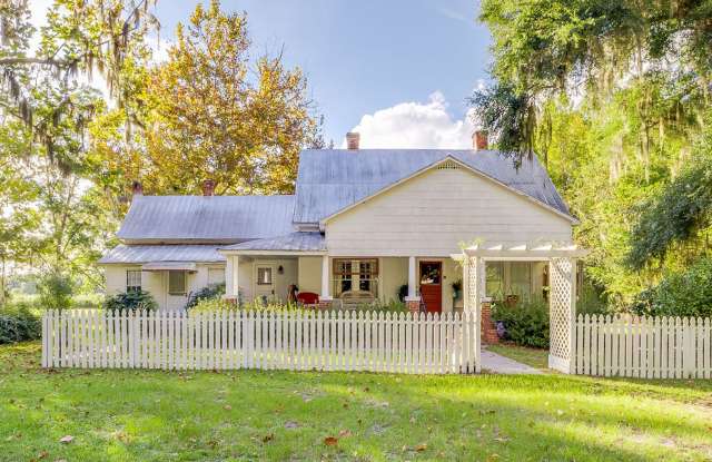 Experience Peaceful Country Living in Clyo, GA – $2,200/Month! Gallery 1