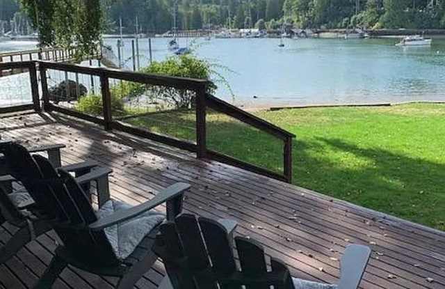 Gorgeous Waterfront Home on Bainbridge Island photos photos