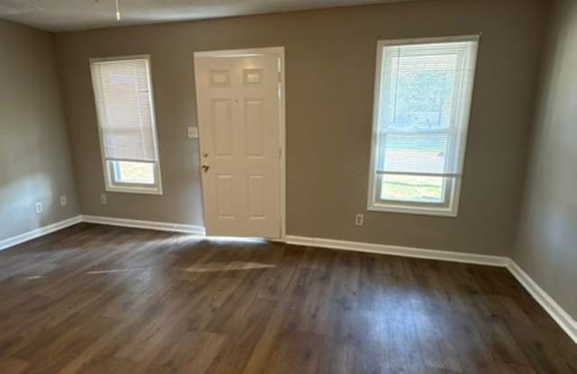 Renovated 3 Bedroom 2 Bath Home for Rent! Gallery 3