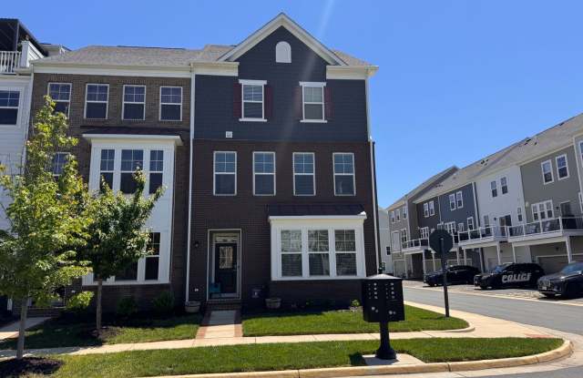 STUNNING TOWNHOUSE - POTOMAC SHORES - CLOSE TO QUANTICO photos photos STUNNING TOWNHOUSE - POTOMAC SHORES - CLOSE TO QUANTICO photos photos