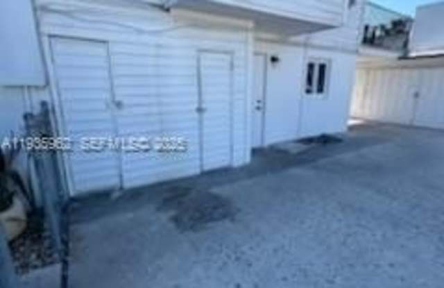 290 NW 45th Ave photos photos