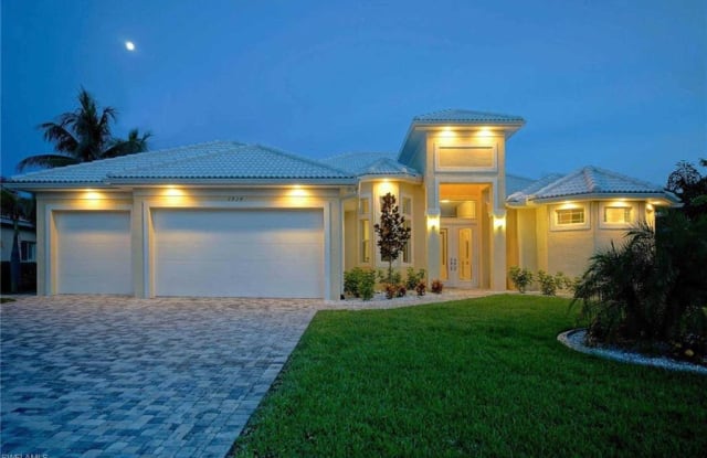 1914 SE 21st ST - 1914 Southeast 21st Street, Cape Coral, FL 33990
