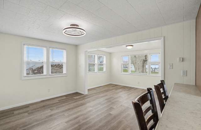 6520 South 070 East Gallery 4