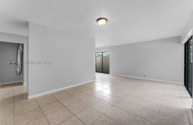 15805 SW 91st Ct Gallery 4