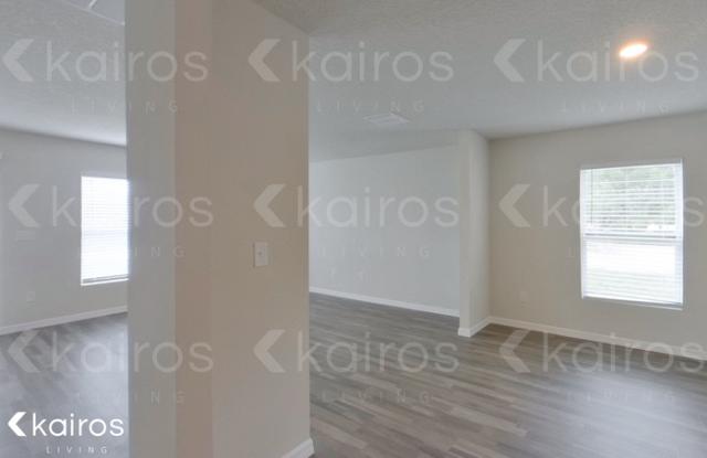 6294 N Hobson Terrace Gallery 2