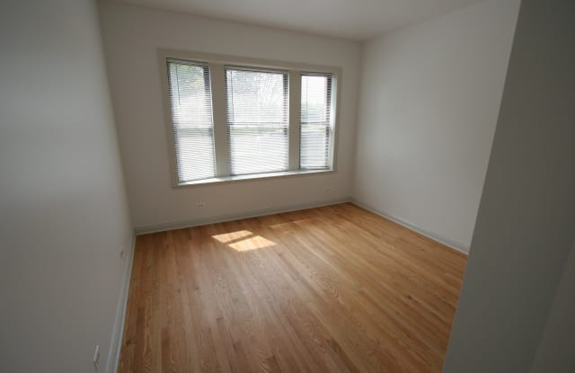 5355-5361 S. Cottage Grove Avenue Gallery 4