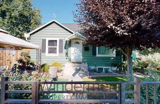 527 E Cherry **Basement Apartment - Flat Rate of $50/month for All Utilities** photos photos