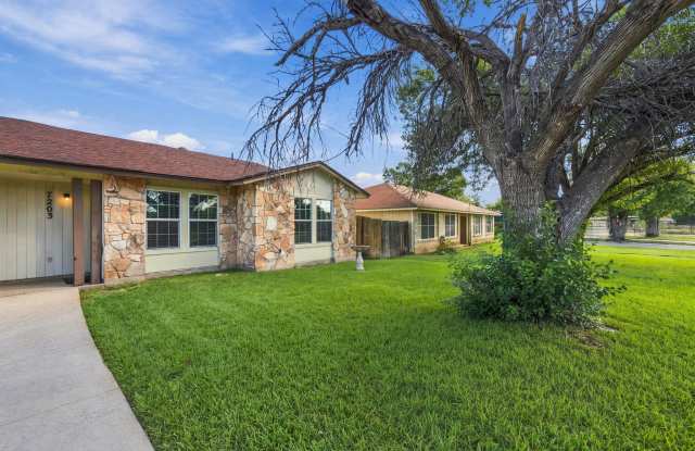 7203 Timbercreek Dr Gallery 1