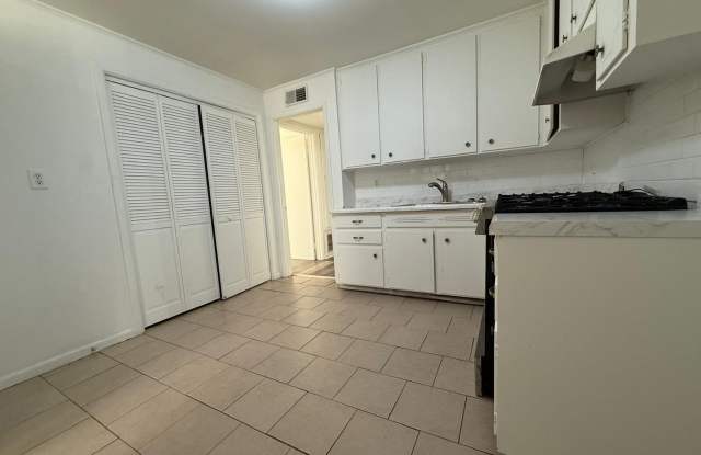 FOR RENT – AVAILABLE NOW photos photos