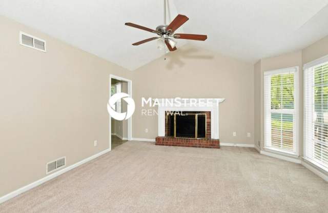 2728 Horseshoe Creek Drive Gallery 2