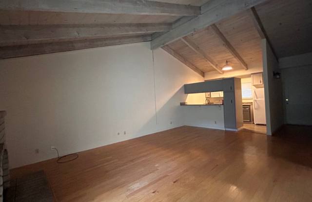 300 Avila Court Gallery 3