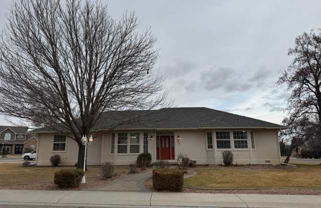 Spacious Single-Level Home in the Redlands w/ Private Yard Thoughtful Layout!!! photos photos Spacious Single-Level Home in the Redlands w/ Private Yard Thoughtful Layout!!! photos photos
