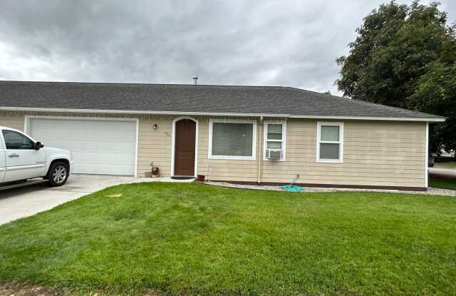 2 bed 1.5 bath photos photos