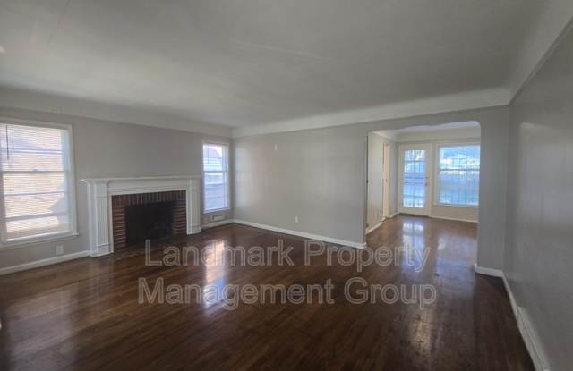 11284 McKinney Street Gallery 2