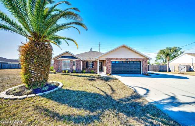 1410 Maryland Avenue - 1410 Maryland Avenue, Lynn Haven, FL 32444