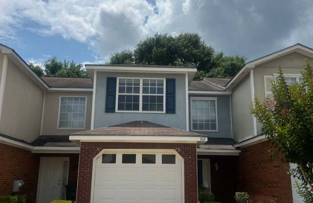 Available NOW - 1/2 off the first month rent - 102 S. Springview Drive photos photos