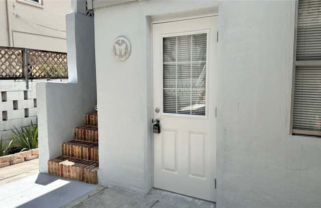 236 6TH AVENUE N - 236 6th Avenue North, St. Petersburg, FL 33701 236 6TH AVENUE N - 236 6th Avenue North, St. Petersburg, FL 33701