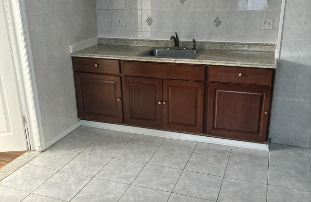 89 Hanford St - 89 Hanford Street, Newark, NJ 07114