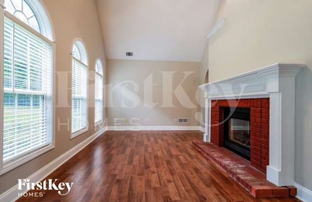 7024 Memory Lane Gallery 2