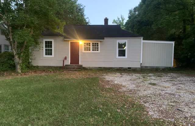 2 bedroom house in Midtown accross the street from Denton Park! photos photos 2 bedroom house in Midtown accross the street from Denton Park! photos photos