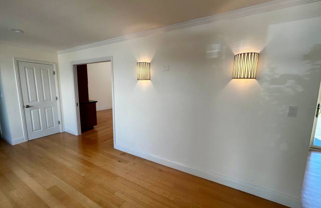 Gorgeous Westside Danville Home! Gallery 4